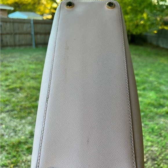 Kaki colored Michael Kors bag - Picture 10 of 11